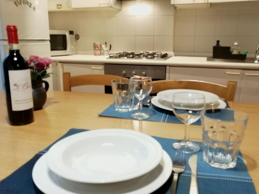 Cozy Apartment Near Train Station Firenze Esterno foto